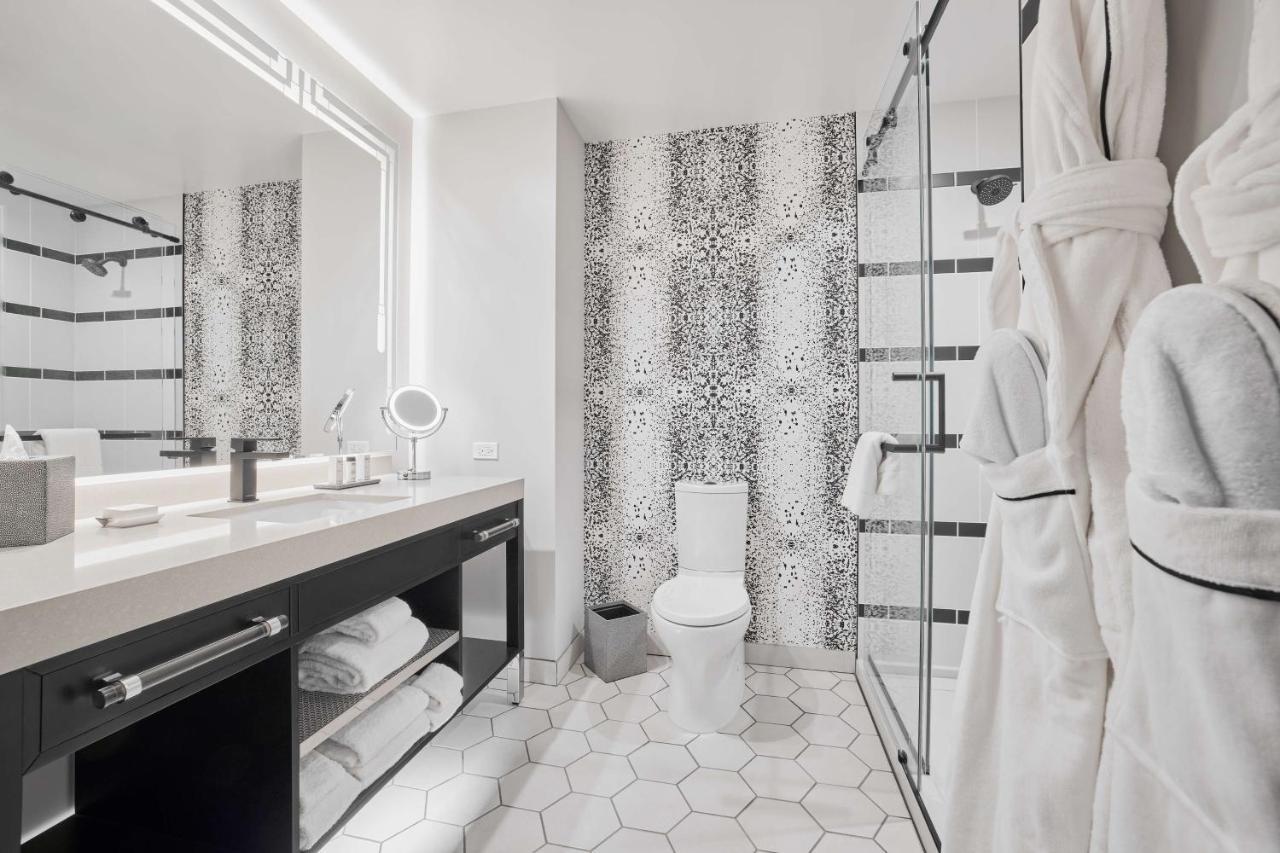 The Godfrey Detroit, Curio Collection By Hilton Exterior foto